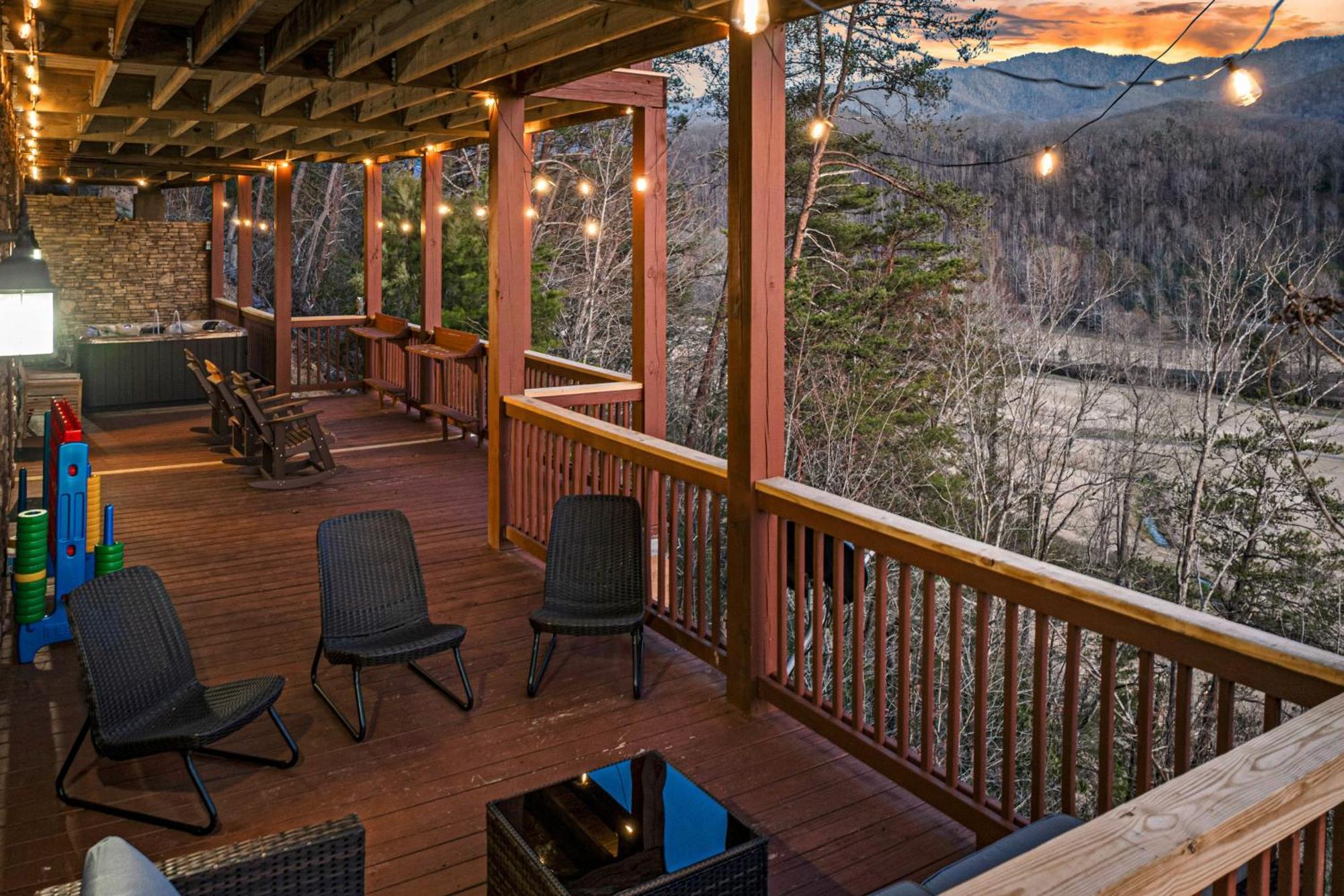 Beary Content Gatlinburg Exterior photo